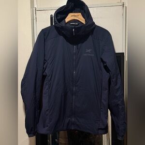 Arc'teryx Men's Navy Jacket Medium brand new with out tag 🏷️